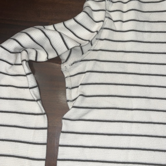 🌷 Abercrombie & Fitch Vintage Long Sleeve Thermal - Picture 7 of 9